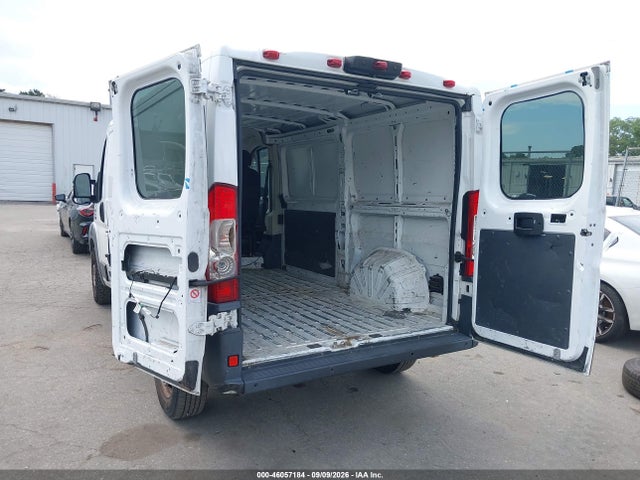 46057184 :رقم المزاد ، 3C6TRVAG5HE552423 vin ، 2017 Ram Promaster 1500 Low Roof 136 Wb مزاد بيع