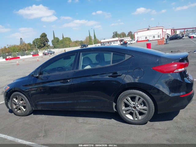 Продажа на аукционе авто 2018 Hyundai Elantra Sel, vin: 5NPD84LF6JH329517, номер лота: 46057210
