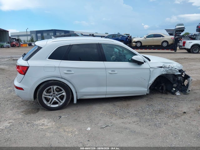 46057229 :رقم المزاد ، WA1ANAFY6K2114899 vin ، 2019 Audi Q5 45 Premium مزاد بيع