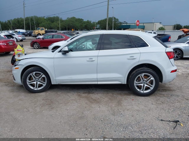 46057229 :رقم المزاد ، WA1ANAFY6K2114899 vin ، 2019 Audi Q5 45 Premium مزاد بيع