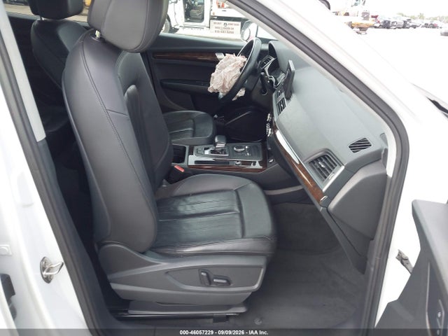 46057229 :رقم المزاد ، WA1ANAFY6K2114899 vin ، 2019 Audi Q5 45 Premium مزاد بيع