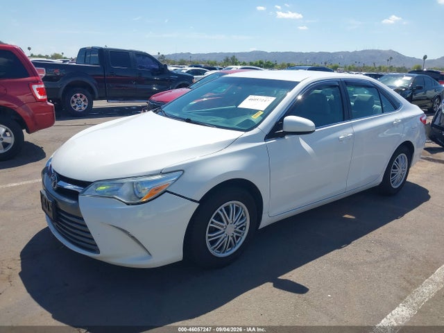 Toyota CAMRY LE 2015 4T1BF1FK3FU087606 Image 2