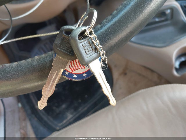 1998 Chevrolet Blazer Lt მანქანა იყიდება აუქციონზე, vin: 1GNCS13W5WK117817, აუქციონის ნომერი: 46057291