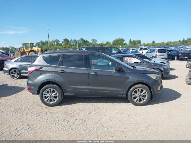 46057294 :رقم المزاد ، 1FMCU9GD6JUA66055 vin ، 2018 Ford Escape Se مزاد بيع