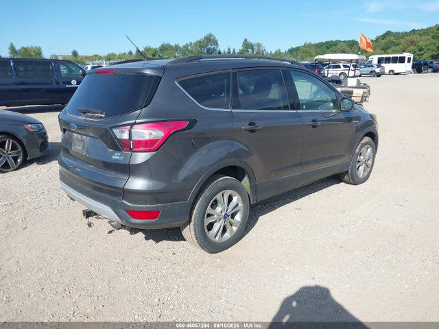 46057294 :رقم المزاد ، 1FMCU9GD6JUA66055 vin ، 2018 Ford Escape Se مزاد بيع