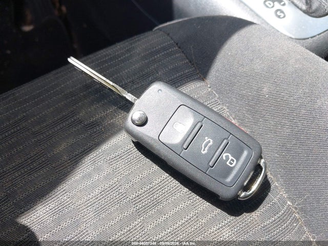 WVGAV3AX9EW504081 Volkswagen TIGUAN S