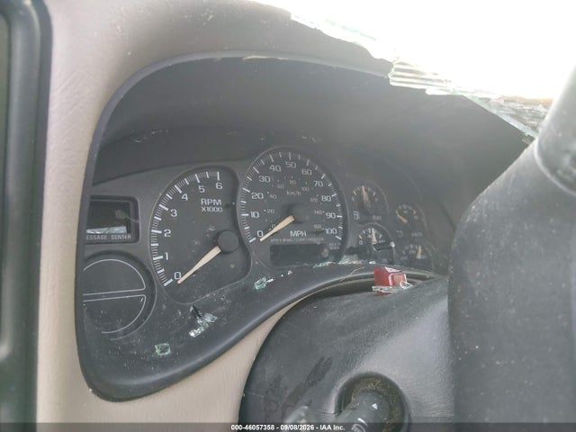 46057358 :رقم المزاد ، 1GNEC13Z72J182586 vin ، 2002 Chevrolet Tahoe Lt مزاد بيع