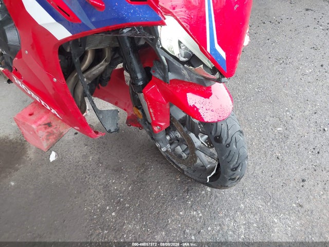 46057372 :رقم المزاد ، MLHPC7057S5103123 vin ، 2025 Honda Cbr500 Ra مزاد بيع