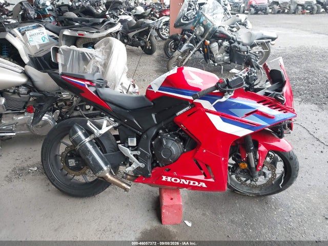 46057372 :رقم المزاد ، MLHPC7057S5103123 vin ، 2025 Honda Cbr500 Ra مزاد بيع
