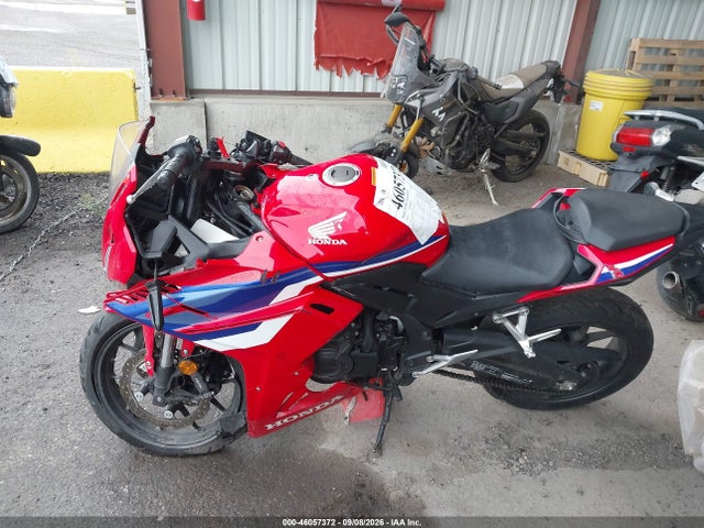 46057372 :رقم المزاد ، MLHPC7057S5103123 vin ، 2025 Honda Cbr500 Ra مزاد بيع