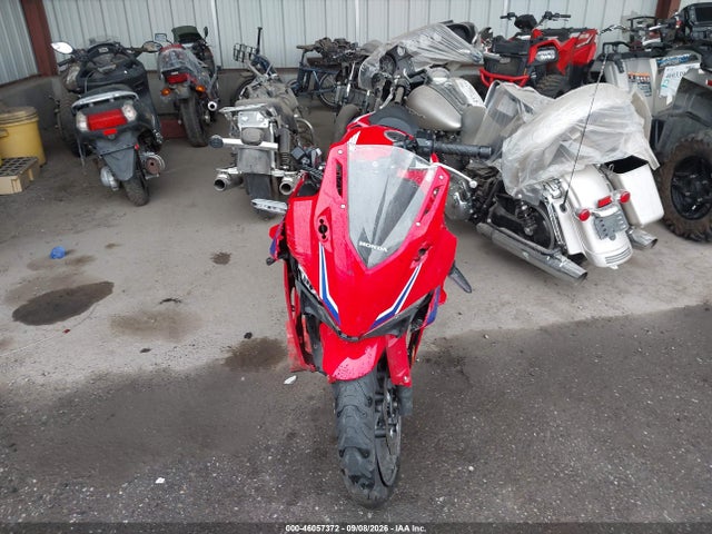 46057372 :رقم المزاد ، MLHPC7057S5103123 vin ، 2025 Honda Cbr500 Ra مزاد بيع
