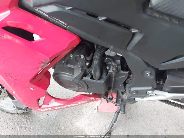 46057372 :رقم المزاد ، MLHPC7057S5103123 vin ، 2025 Honda Cbr500 Ra مزاد بيع