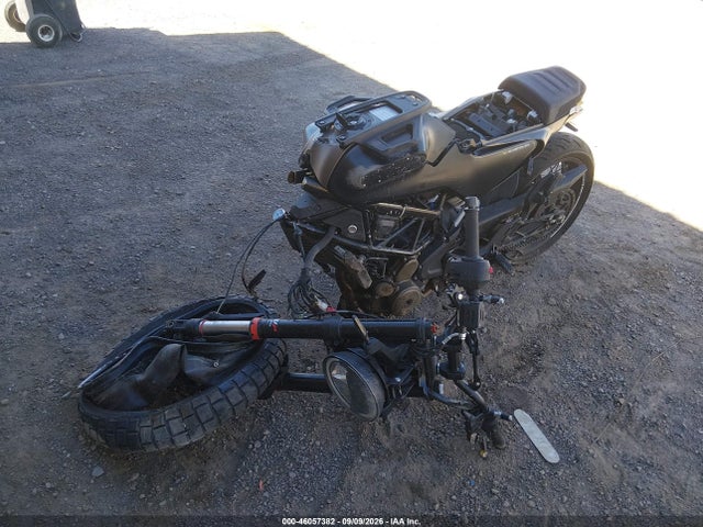 Aukcja sprzedaży 2023 Husqvarna Vitpilen 401/svartpilen 401, vin: MD2JUJ407PC224166, numer aukcji: 46057382