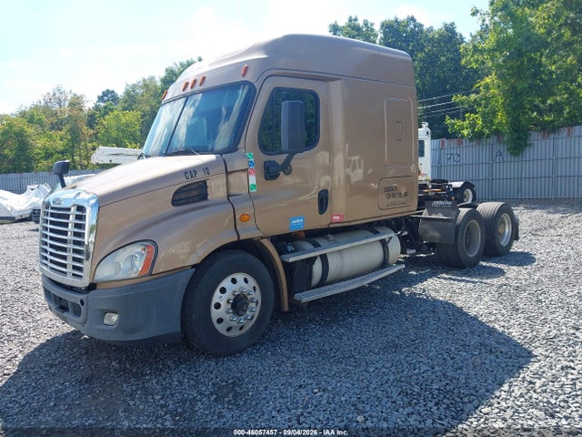 46057457 :رقم المزاد ، 3AKJGHDV4ESFU9730 vin ، 2014 Freightliner Cascadia 113 مزاد بيع