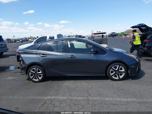 Toyota Prius Three Touring 2016 JTDKARFU5G3026803 Image 14