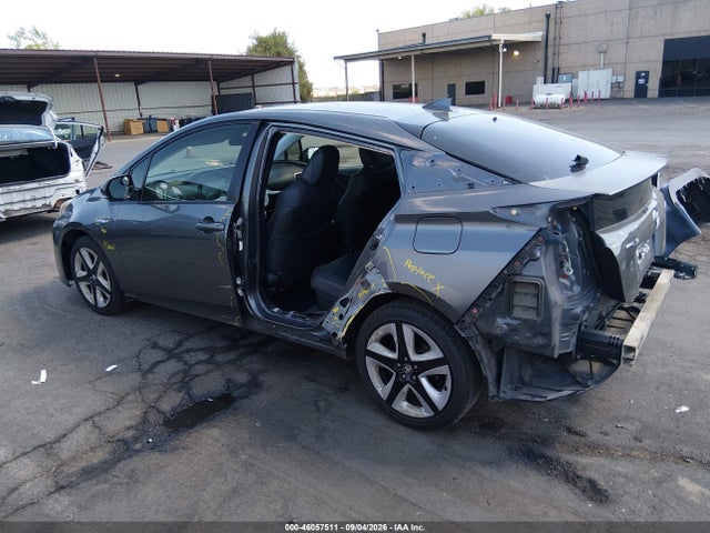Toyota Prius Three Touring 2016 JTDKARFU5G3026803 Image 6