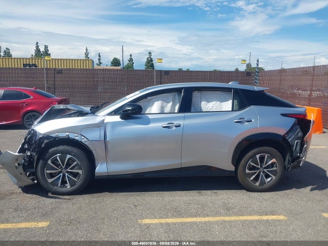 46057536 :رقم المزاد ، JTJABABB1RA002587 vin ، 2024 Lexus Rz 300e Premium مزاد بيع