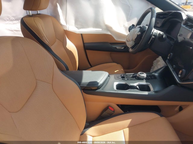 46057536 :رقم المزاد ، JTJABABB1RA002587 vin ، 2024 Lexus Rz 300e Premium مزاد بيع