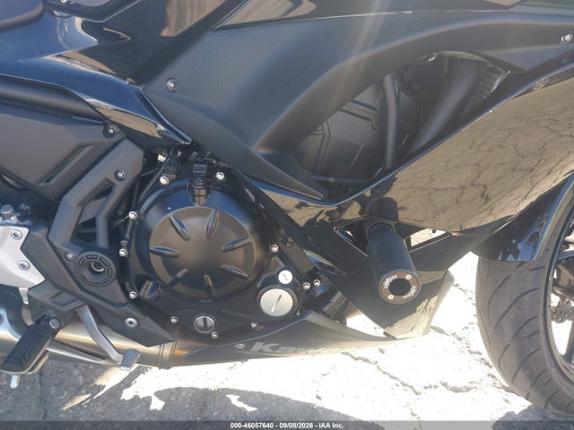 Kawasaki Ex650 J 2017 JKAEXEJ14HDA02082 Image 8