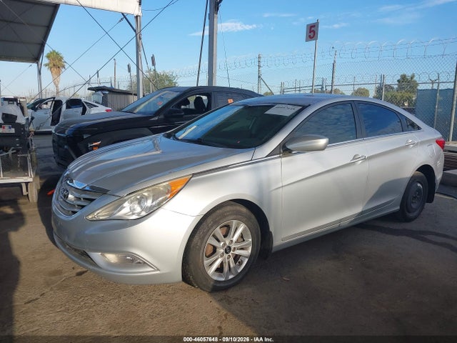 Продажа на аукционе авто 2013 Hyundai Sonata Gls, vin: 5NPEB4AC1DH561204, номер лота: 46057648