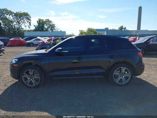 WA1BNAFY7K2111322 Audi Q5 45 Premium