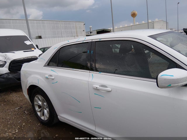 Aukcja sprzedaży 2015 Chrysler 300 Limited, vin: 2C3CCAAG4FH893840, numer aukcji: 46057719