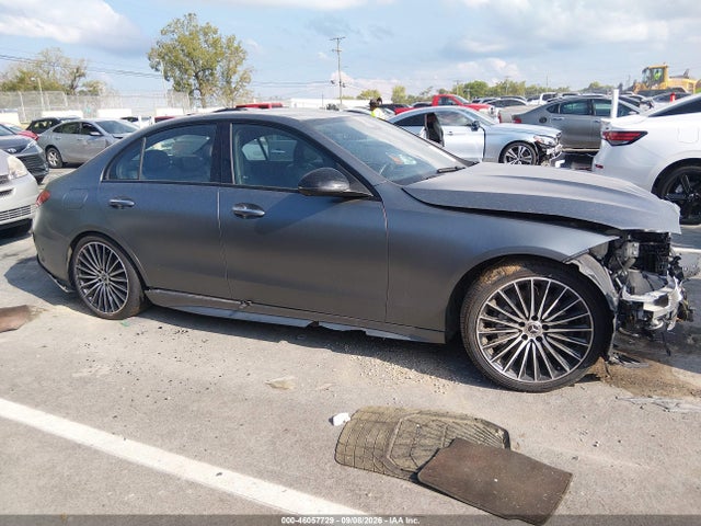 W1KAF4GB1PR077957 Mercedes-Benz C 300 Sedan