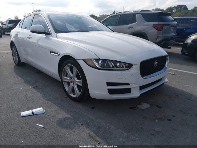 46057753 :رقم المزاد ، SAJAE4BG1HA955713 vin ، 2017 Jaguar Xe 25t Prestige مزاد بيع