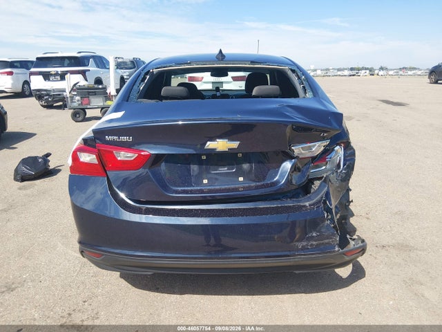 1G1ZE5STXHF146596 Chevrolet MALIBU 1LT