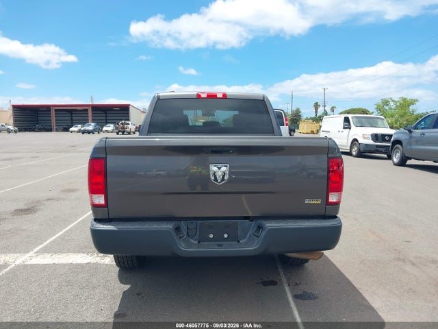 46057775 :رقم المزاد ، 1C6RR6KG9JS317184 vin ، 2018 Ram 1500 Tradesman  4x2 5'7 Box مزاد بيع