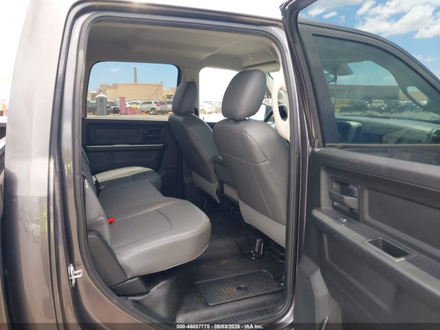 46057775 :رقم المزاد ، 1C6RR6KG9JS317184 vin ، 2018 Ram 1500 Tradesman  4x2 5'7 Box مزاد بيع