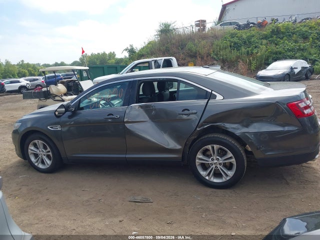 46057800 :رقم المزاد ، 1FAHP2E83FG181898 vin ، 2015 Ford Taurus Sel مزاد بيع