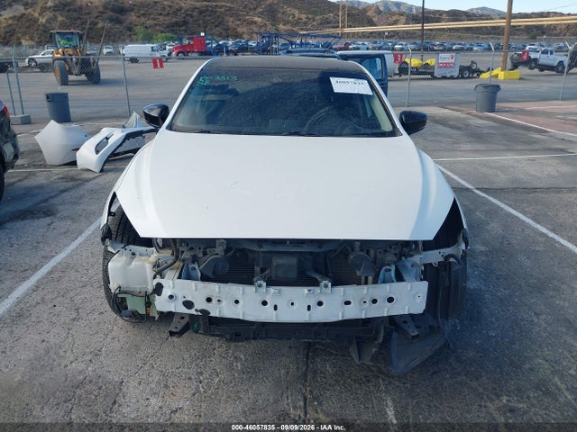 Mazda Mazda3 Touring 2017 JM1BN1V72H1119289 Image 13