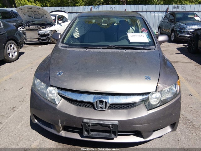 Продаж на аукціоні авто 2010 Honda Civic Lx, vin: 19XFA1F57AE058647, номер лоту: 46057841