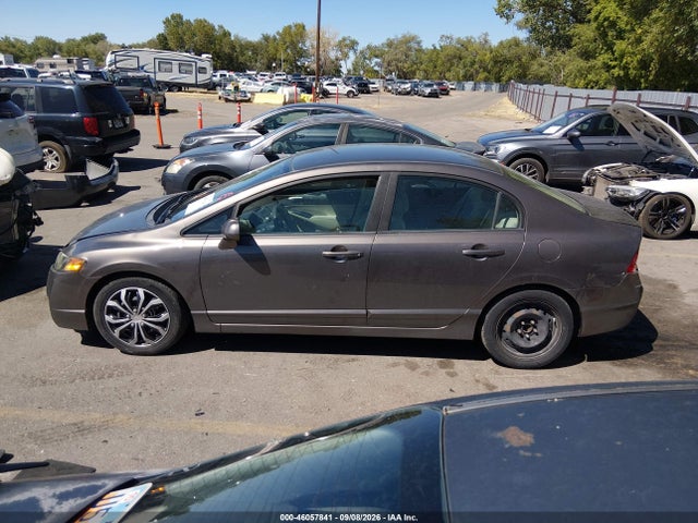 Продаж на аукціоні авто 2010 Honda Civic Lx, vin: 19XFA1F57AE058647, номер лоту: 46057841