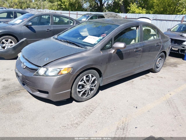 Продаж на аукціоні авто 2010 Honda Civic Lx, vin: 19XFA1F57AE058647, номер лоту: 46057841