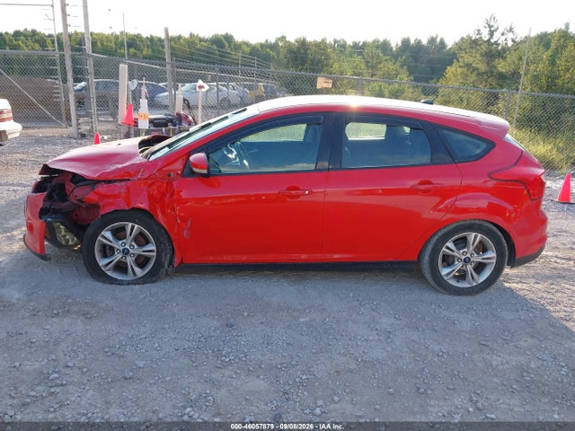 Ford FOCUS SE 2014 1FADP3K22EL265074 Image 14