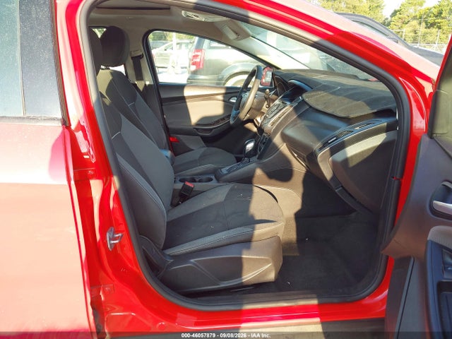Ford FOCUS SE 2014 1FADP3K22EL265074 Image 5
