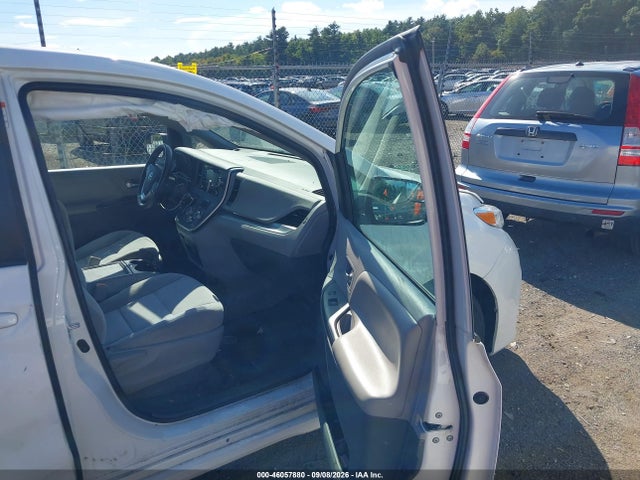 Продажа на аукционе авто 2020 Toyota Sienna Le, vin: 5TDKZ3DC1LS067972, номер лота: 46057880