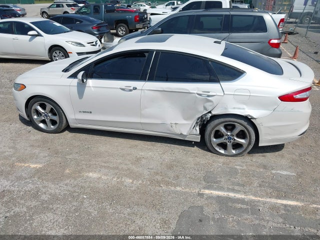 Продаж на аукціоні авто 2013 Ford Fusion Hybrid Se, vin: 3FA6P0LU3DR218384, номер лоту: 46057884