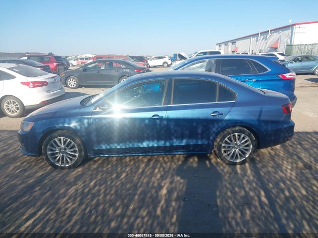 2016 Volkswagen Jetta 1.8t Sel მანქანა იყიდება აუქციონზე, vin: 3VWL07AJ4GM204804, აუქციონის ნომერი: 46057885
