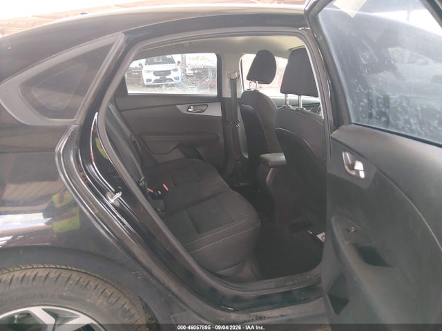 KIA Forte Lxs 2021 3KPF24AD3ME396841 Image 8
