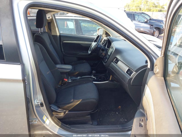 2017 Mitsubishi Outlander Es მანქანა იყიდება აუქციონზე, vin: JA4AZ2A37HZ064424, აუქციონის ნომერი: 46057897