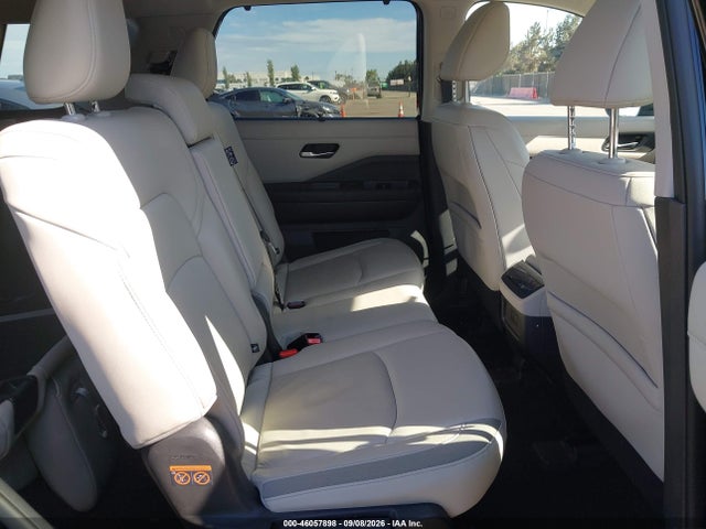 Продажа на аукционе авто 2022 Nissan Pathfinder Sl 2wd, vin: 5N1DR3CAXNC246259, номер лота: 46057898