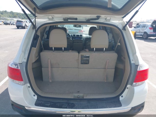2011 Toyota Highlander Limited V6 მანქანა იყიდება აუქციონზე, vin: 5TDDK3EH4BS079751, აუქციონის ნომერი: 46057912