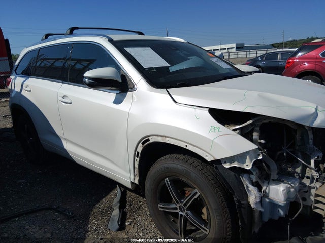 Продаж на аукціоні авто 2017 Toyota Highlander Xle, vin: 5TDKZRFH6HS516095, номер лоту: 46057928