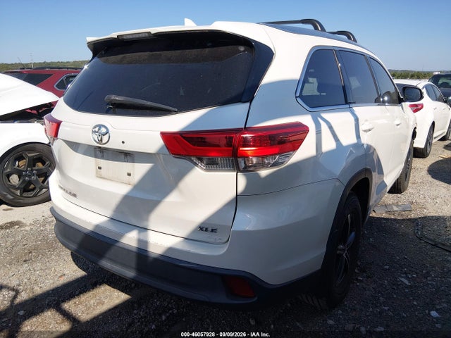 Продаж на аукціоні авто 2017 Toyota Highlander Xle, vin: 5TDKZRFH6HS516095, номер лоту: 46057928