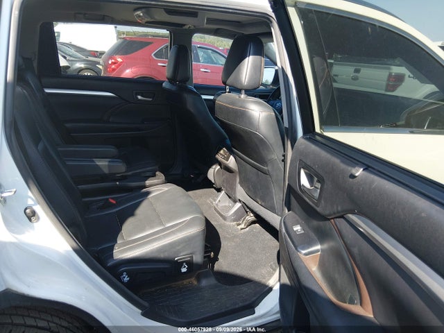 Продаж на аукціоні авто 2017 Toyota Highlander Xle, vin: 5TDKZRFH6HS516095, номер лоту: 46057928