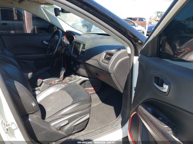 3C4NJDDB3KT722199 Jeep Compass Trailhawk 4x4