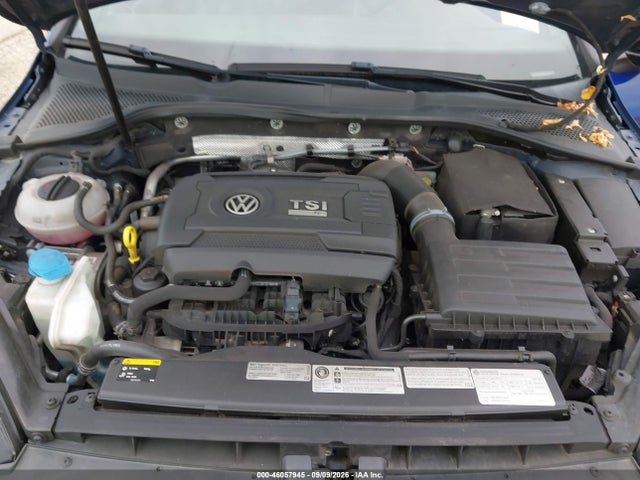 2016 Volkswagen Golf R 4-door მანქანა იყიდება აუქციონზე, vin: WVWUF7AU5GW280709, აუქციონის ნომერი: 46057945